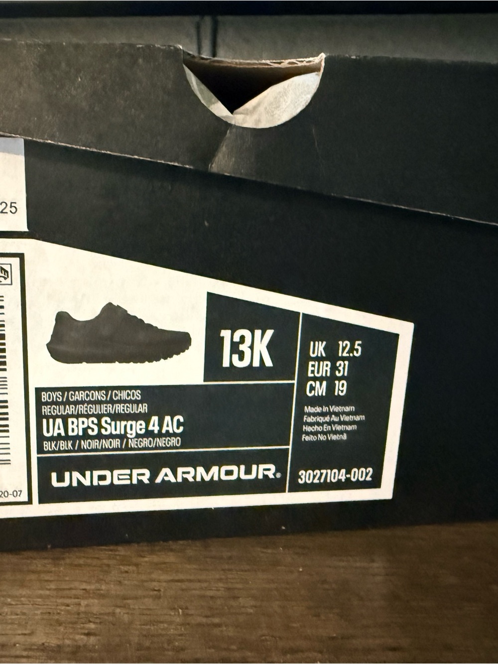 Under Armour Kids UA BPS Surge 4 AC Sneakers - Black